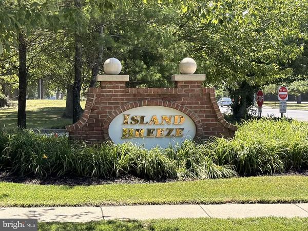 25 ISLAND BREEZE COURT , STAFFORD TWP, NJ 08050