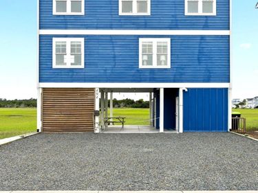 494 Ocean Boulevard W, Holden Beach, NC 28462