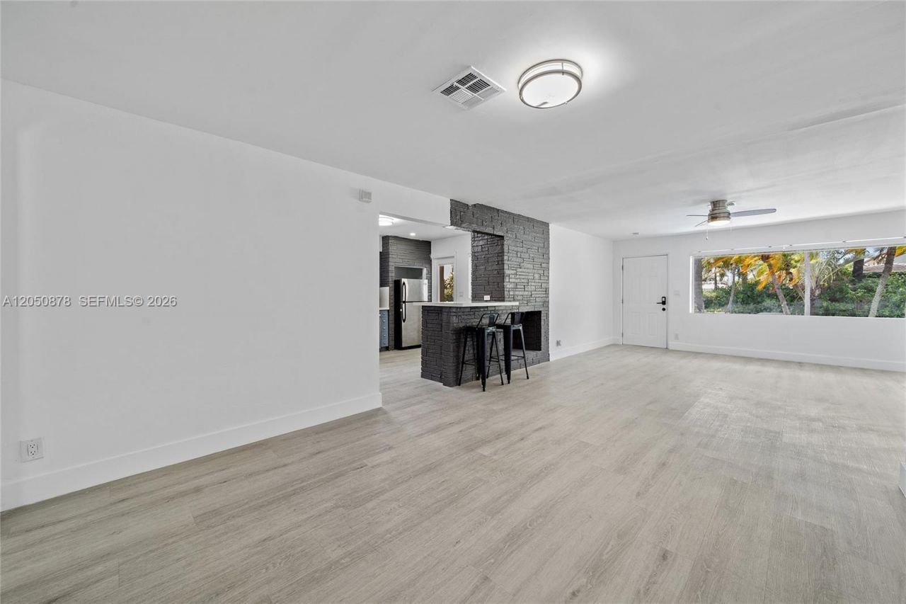 230 NE 2nd Pl , Dania Beach, FL 33004 Photo
