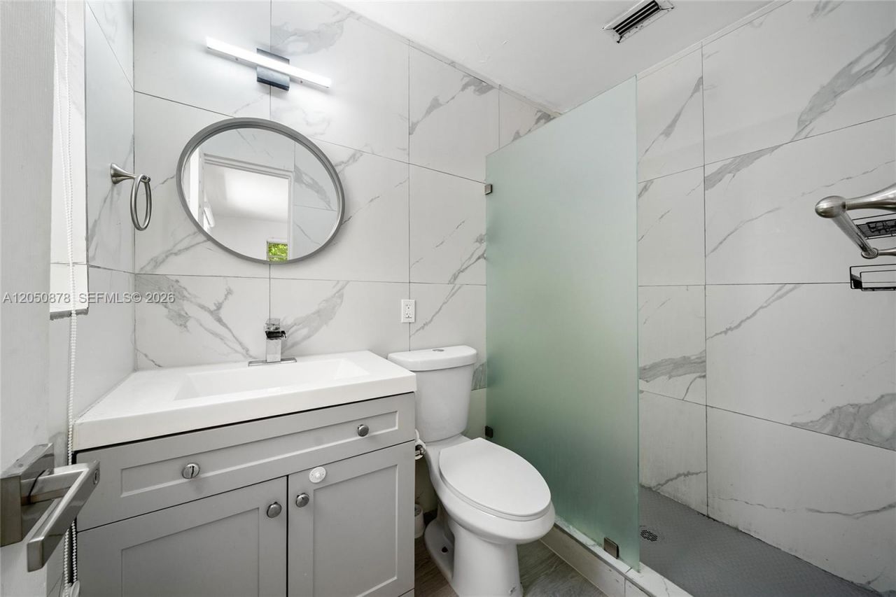 230 NE 2nd Pl , Dania Beach, FL 33004 Photo