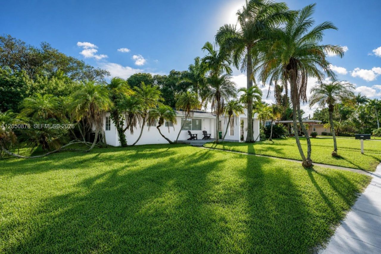 230 NE 2nd Pl , Dania Beach, FL 33004 Photo