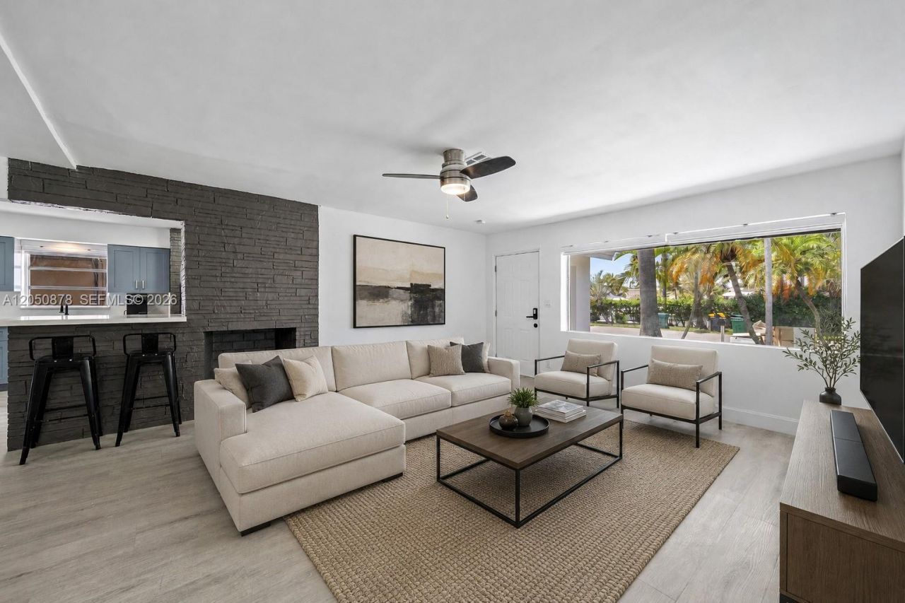 230 NE 2nd Pl , Dania Beach, FL 33004 Photo