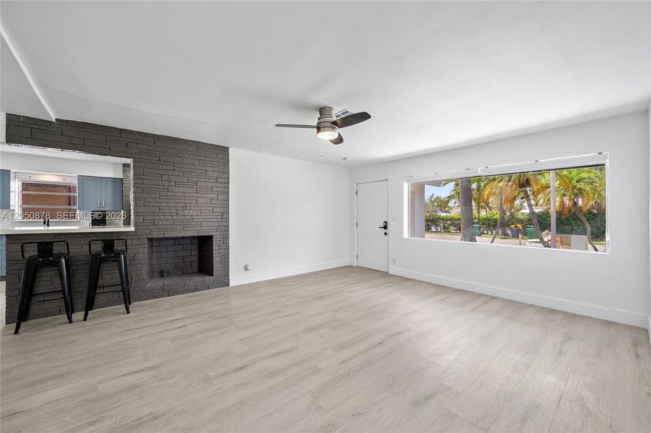 230 NE 2nd Pl , Dania Beach, FL 33004 Photo