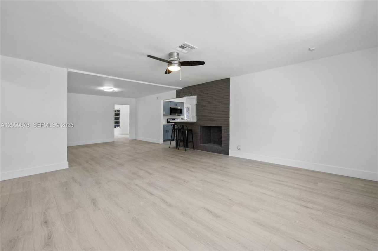 230 NE 2nd Pl , Dania Beach, FL 33004 Photo
