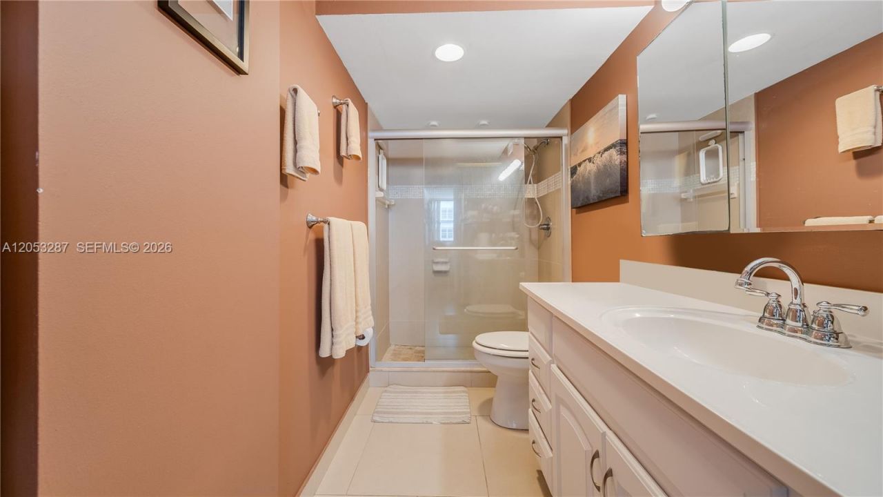 1825 S Ocean Dr , Unit 504, Hallandale Beach, FL 33009 Photo