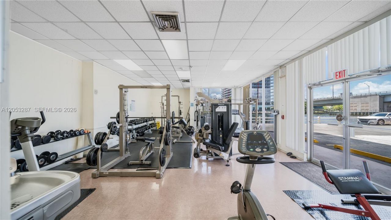 1825 S Ocean Dr , Unit 504, Hallandale Beach, FL 33009 Photo