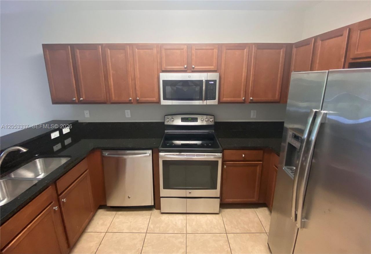 8960 NW 97th Ave , Unit 220, Doral, FL 33178 Photo