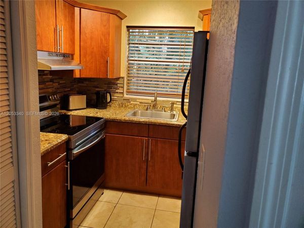 1300 Moffett St , Unit 208, Hallandale Beach, FL 33009