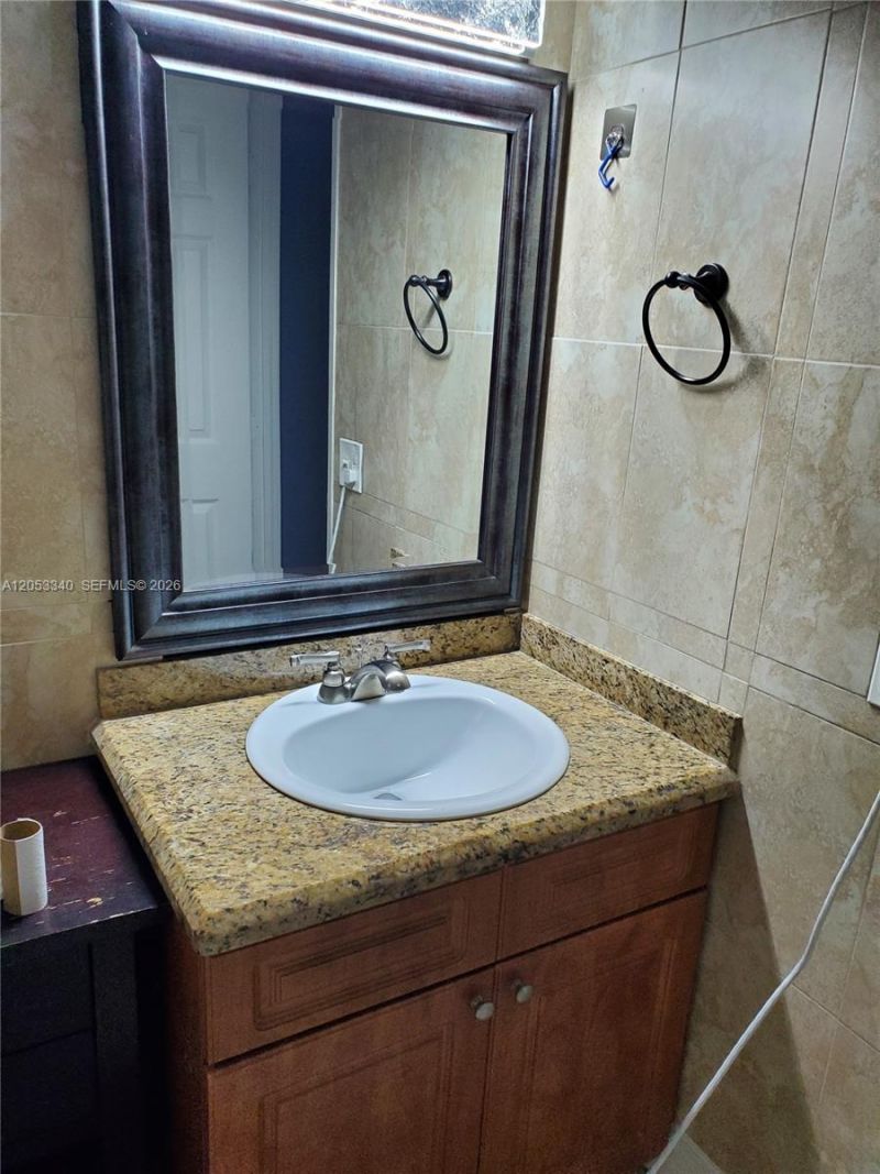 1300 Moffett St, Unit 108, Hallandale Beach, FL 33009 Photo