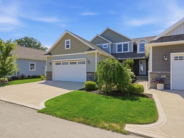 5384 Pintail Dr., Port Clinton, OH 43452