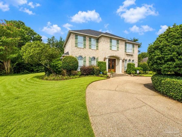 1075 Kelton Blvd, Gulf Breeze, FL 32563