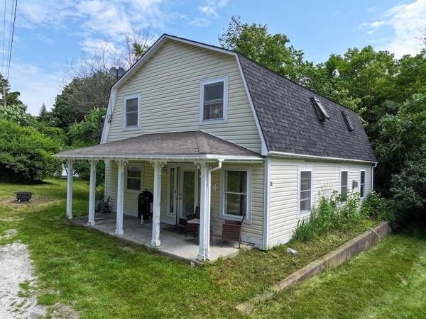 17 Bunny Lane, Weybridge, VT 05753