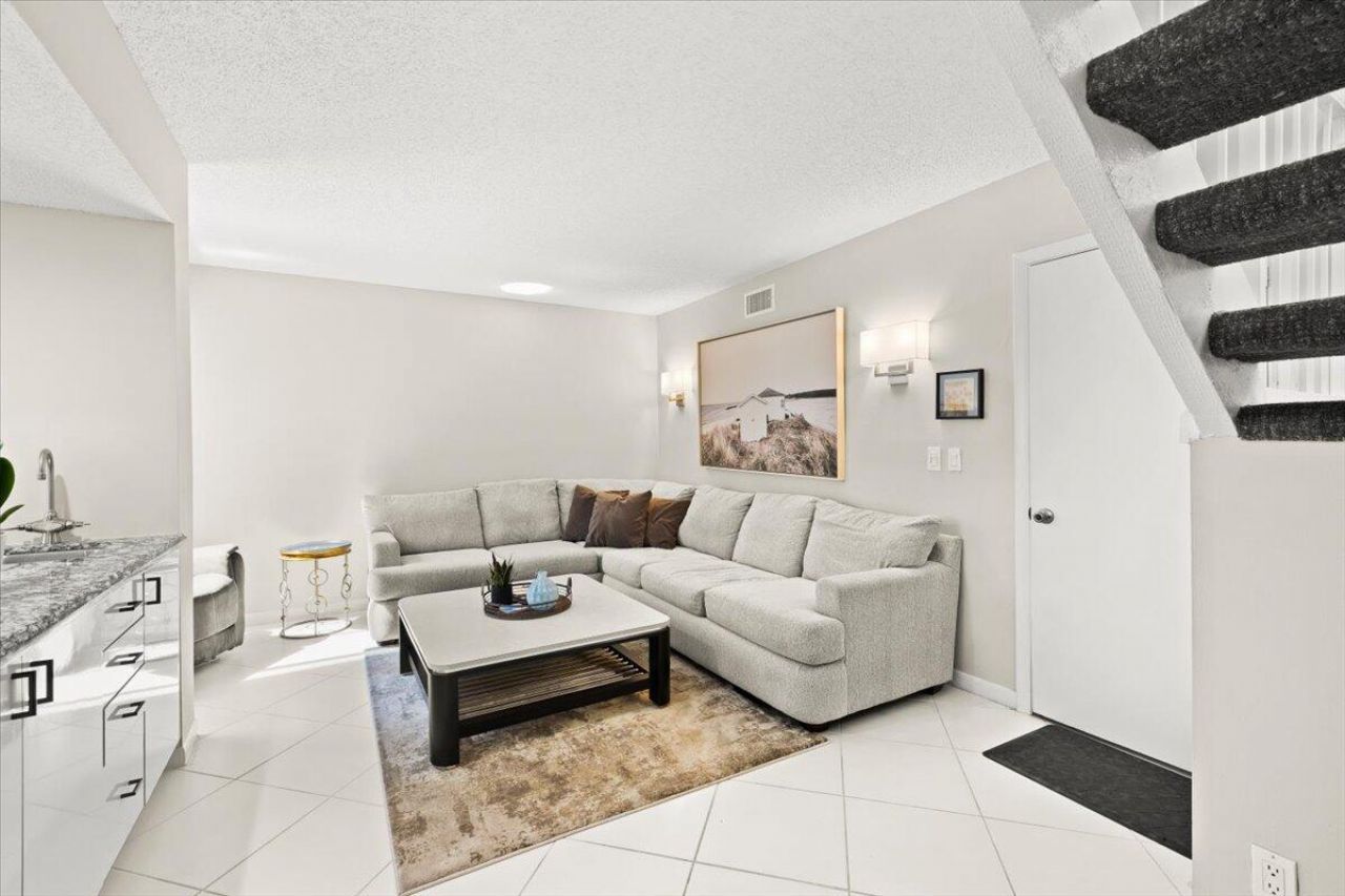 7338 Woodmont Court, Boca Raton, FL 33434 Photo