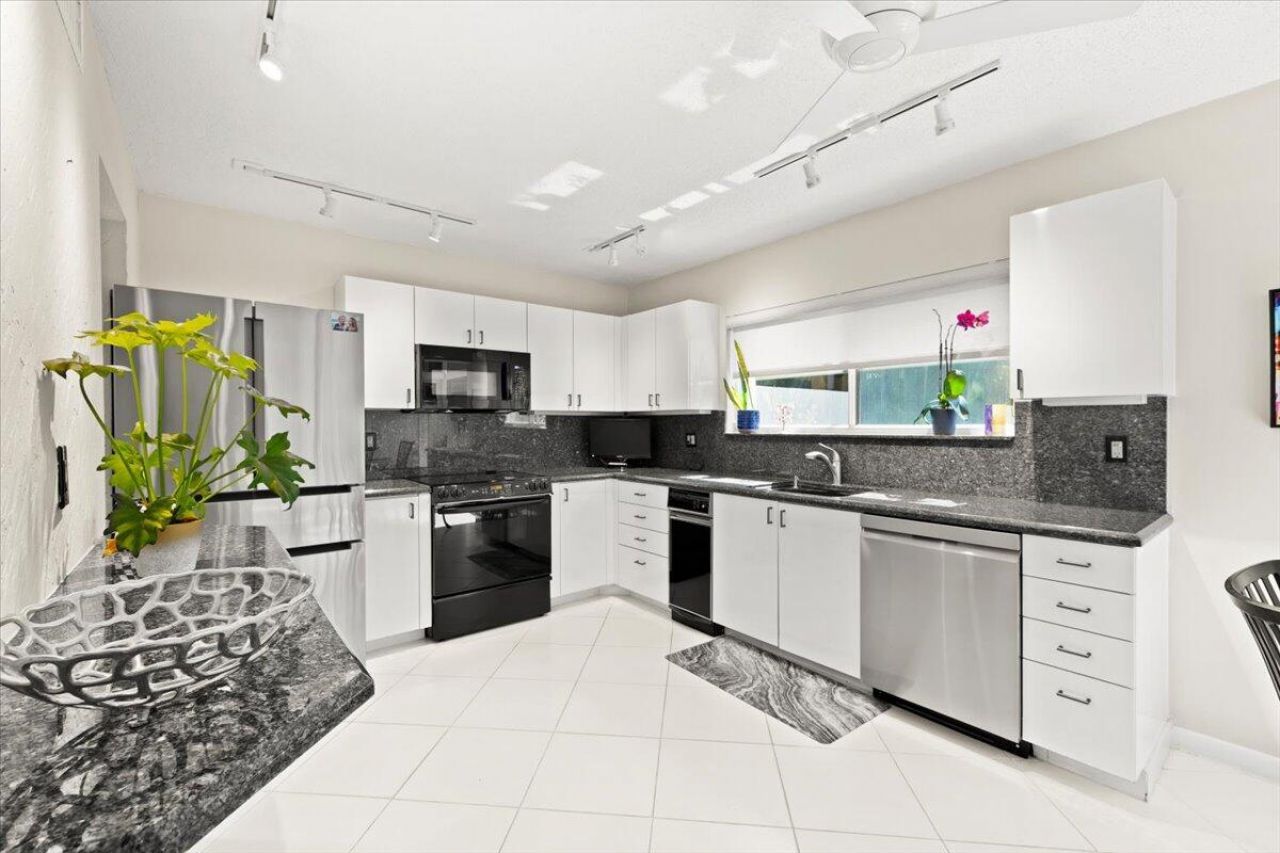 7338 Woodmont Court, Boca Raton, FL 33434 Photo