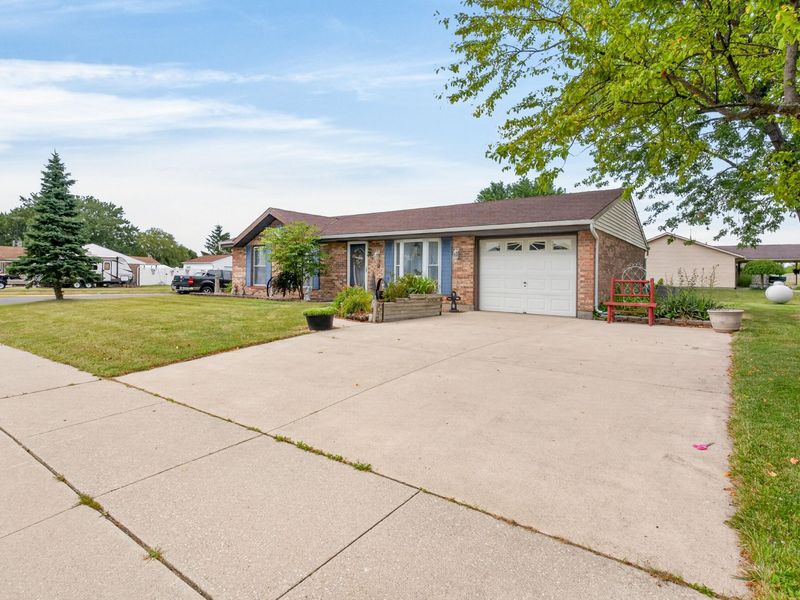 106 Meadowview Lane, Anna, OH 45302 Photo 4