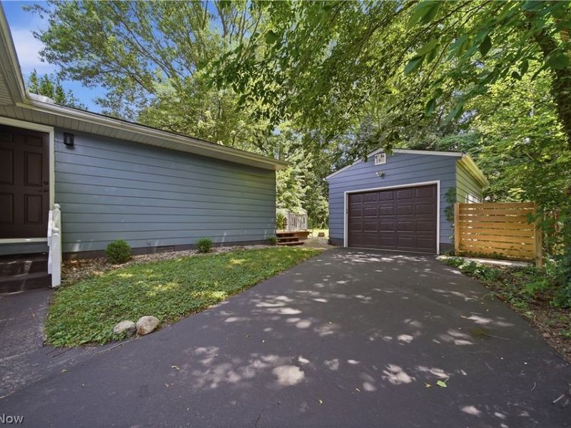 3085 Englewood Drive, Stow, OH 44224 Photo 29