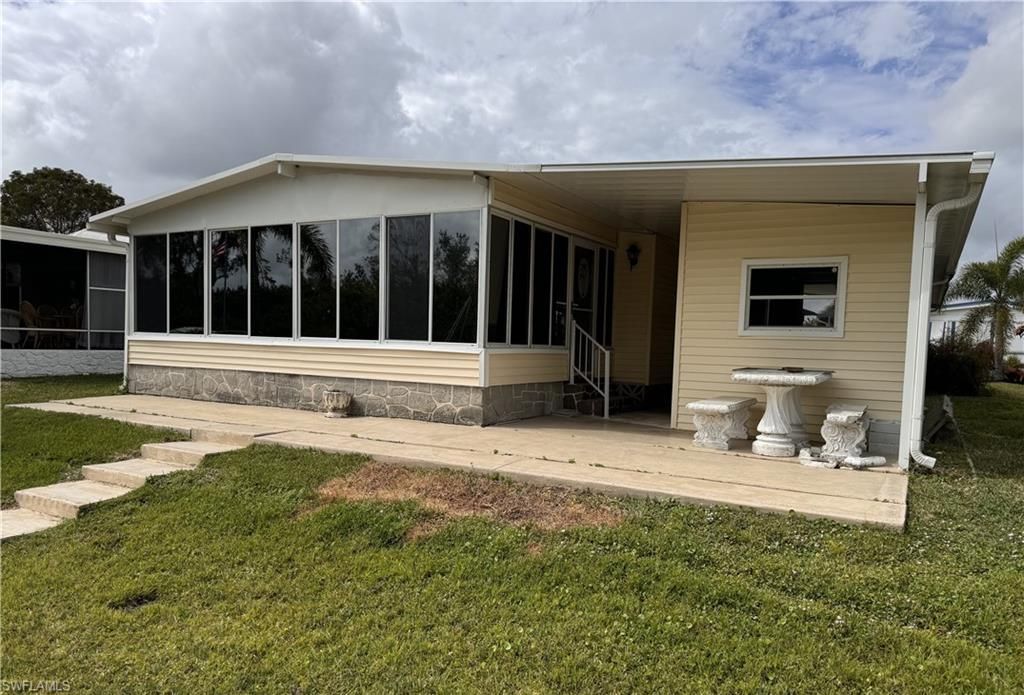 350 Shoreland Dr , Fort Myers, FL 33905 Photo