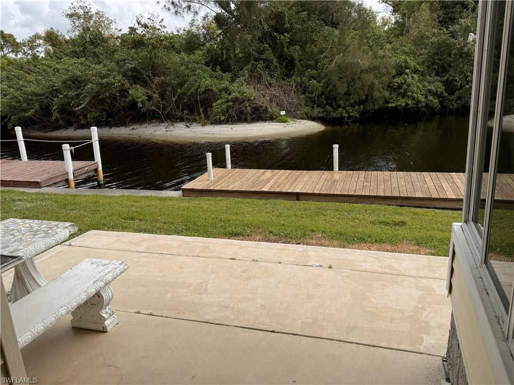 350 Shoreland Dr , Fort Myers, FL 33905 Photo