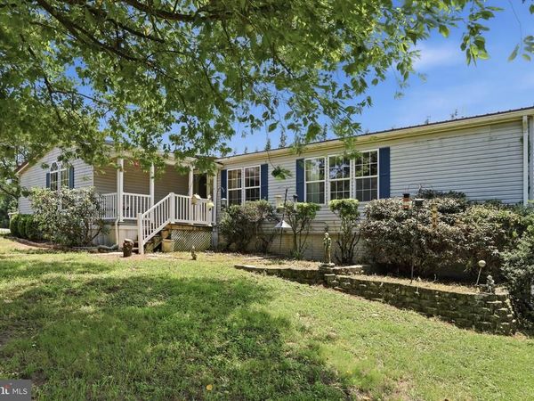 136 SNOOKS LANE, MARTINSBURG, WV 25405