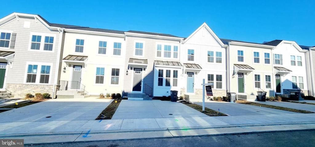 5053 Bigleaf Road , Fredericksburg, VA 22407 Main Photo