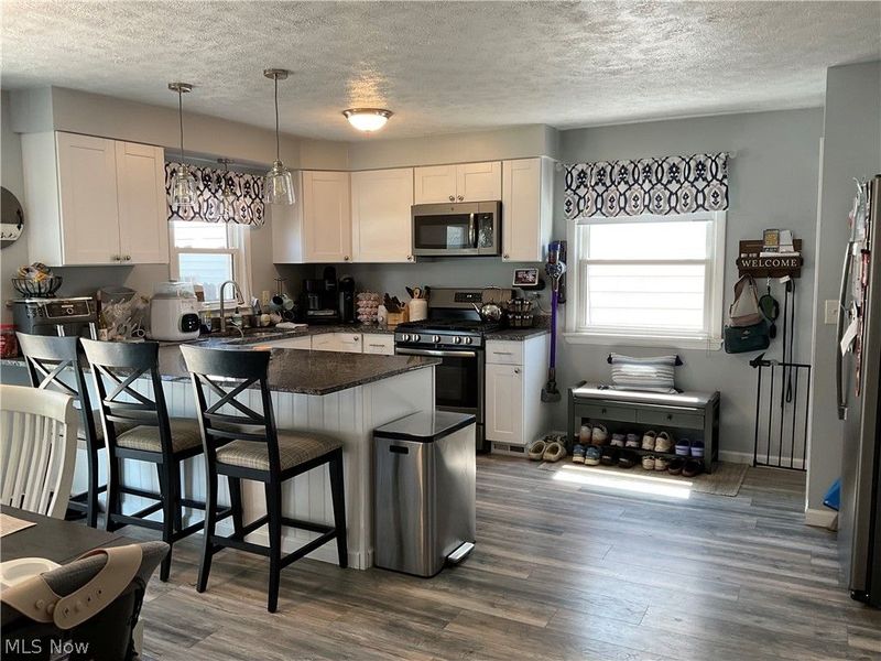 31910 Dickerson Road, Willowick, OH 44095 Photo 4