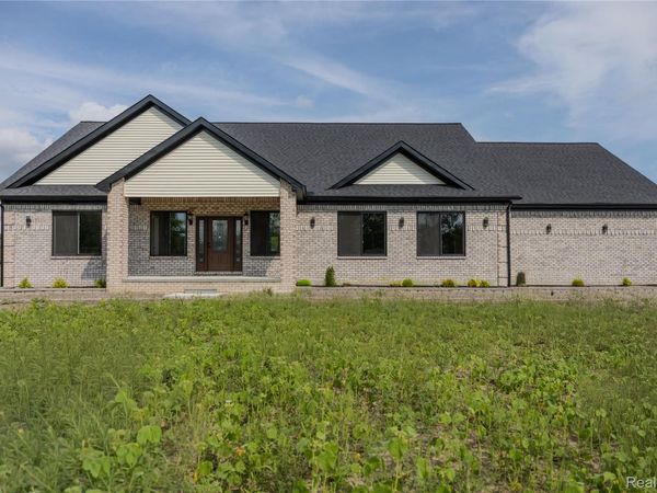 1546 Ashley Lane, Berlin Township, Mi 48002