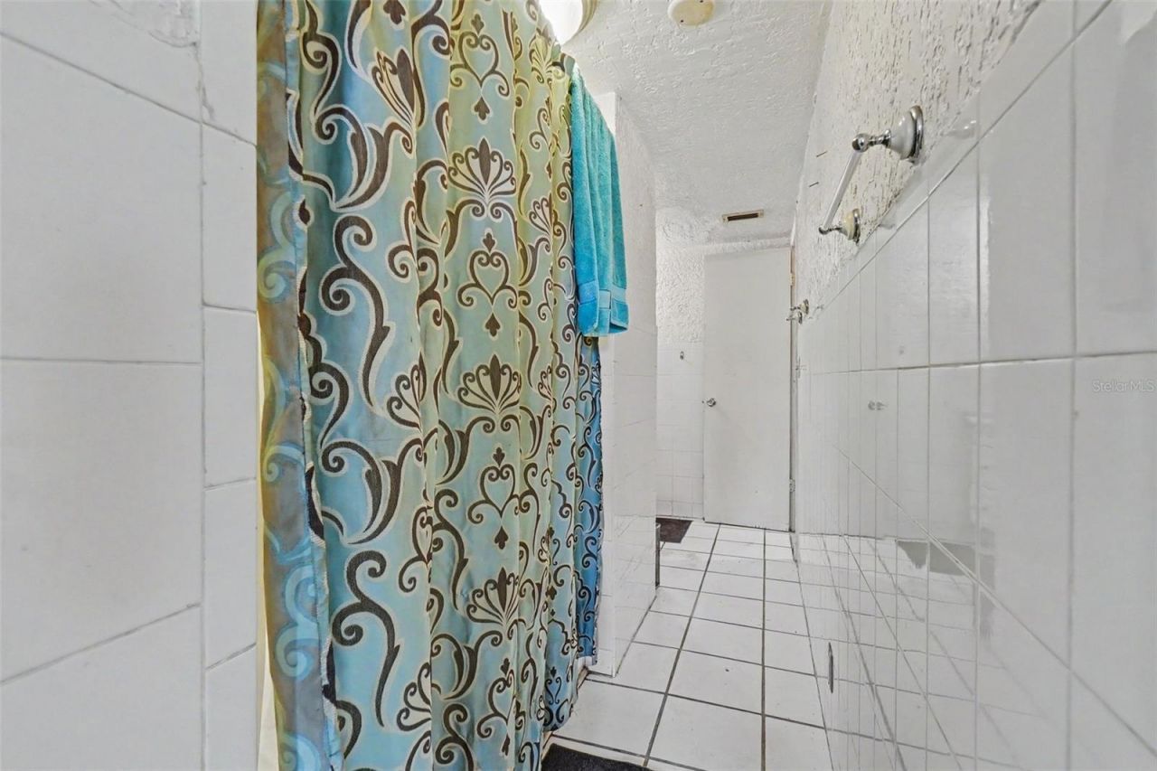4009 Lake Bayshore Drive, Unit 105, Bradenton, FL 34205 Photo