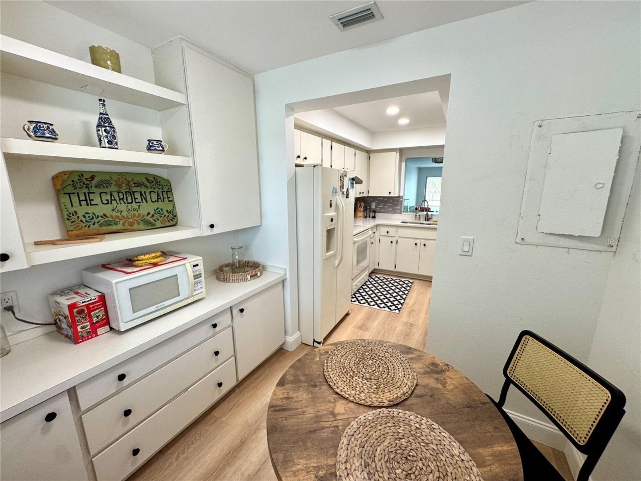 6999 W Country Club Drive N, Unit 225, Sarasota, FL 34243 Photo