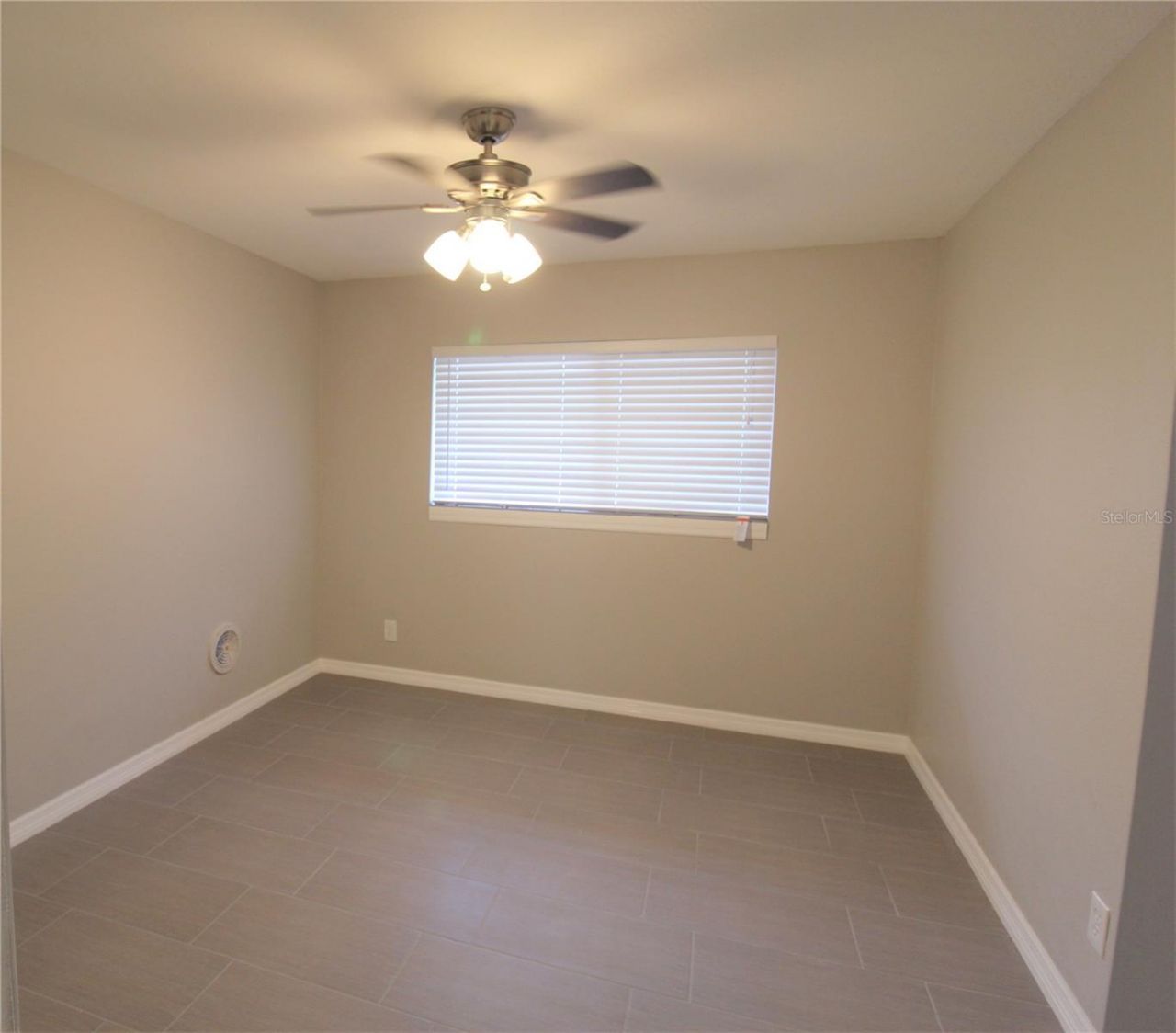 3001 Bee Ridge Road, Unit 215, Sarasota, FL 34239 Photo
