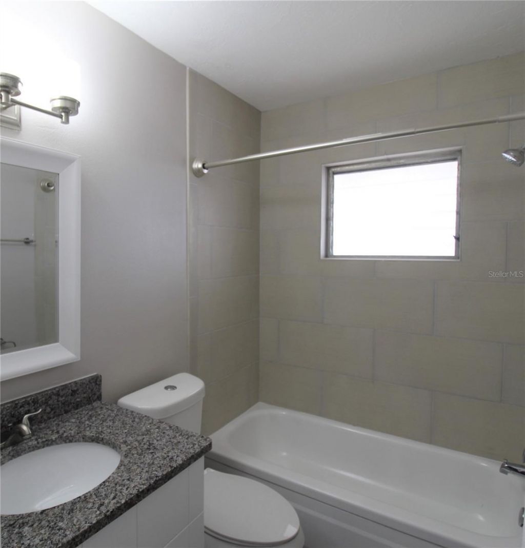 3001 Bee Ridge Road, Unit 215, Sarasota, FL 34239 Photo