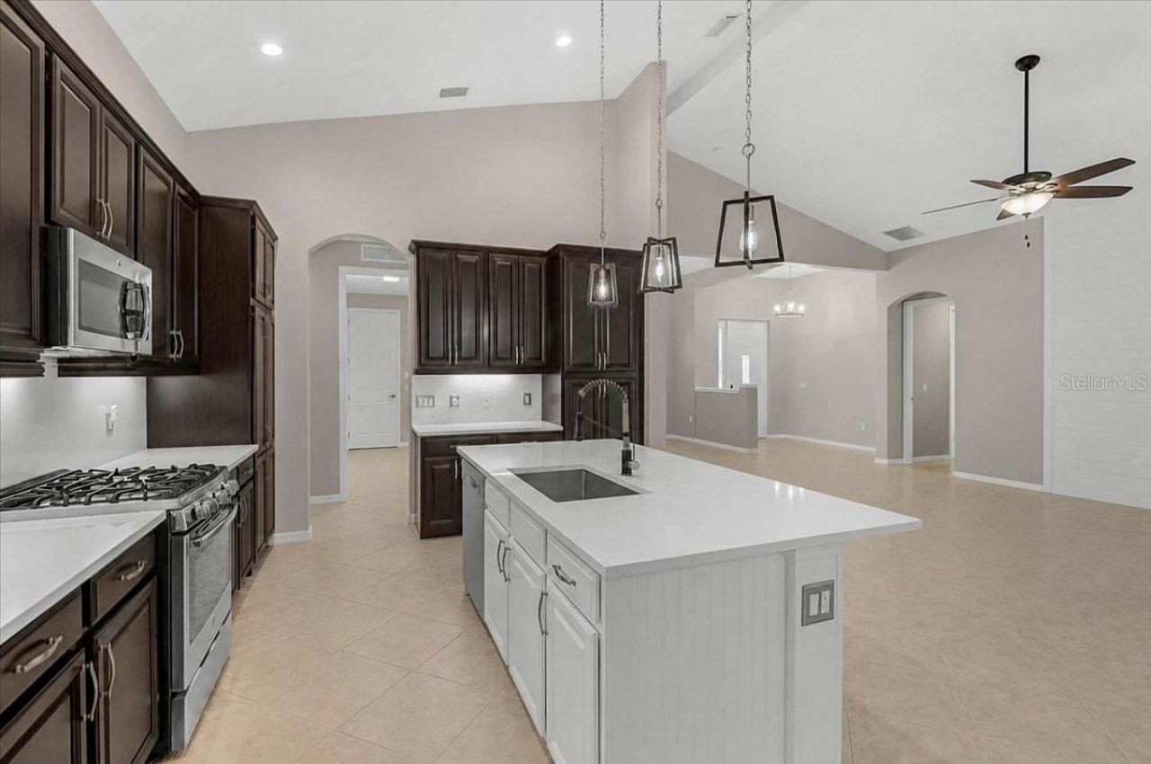 608 Dogwood Run, Bradenton, FL 34212 Photo
