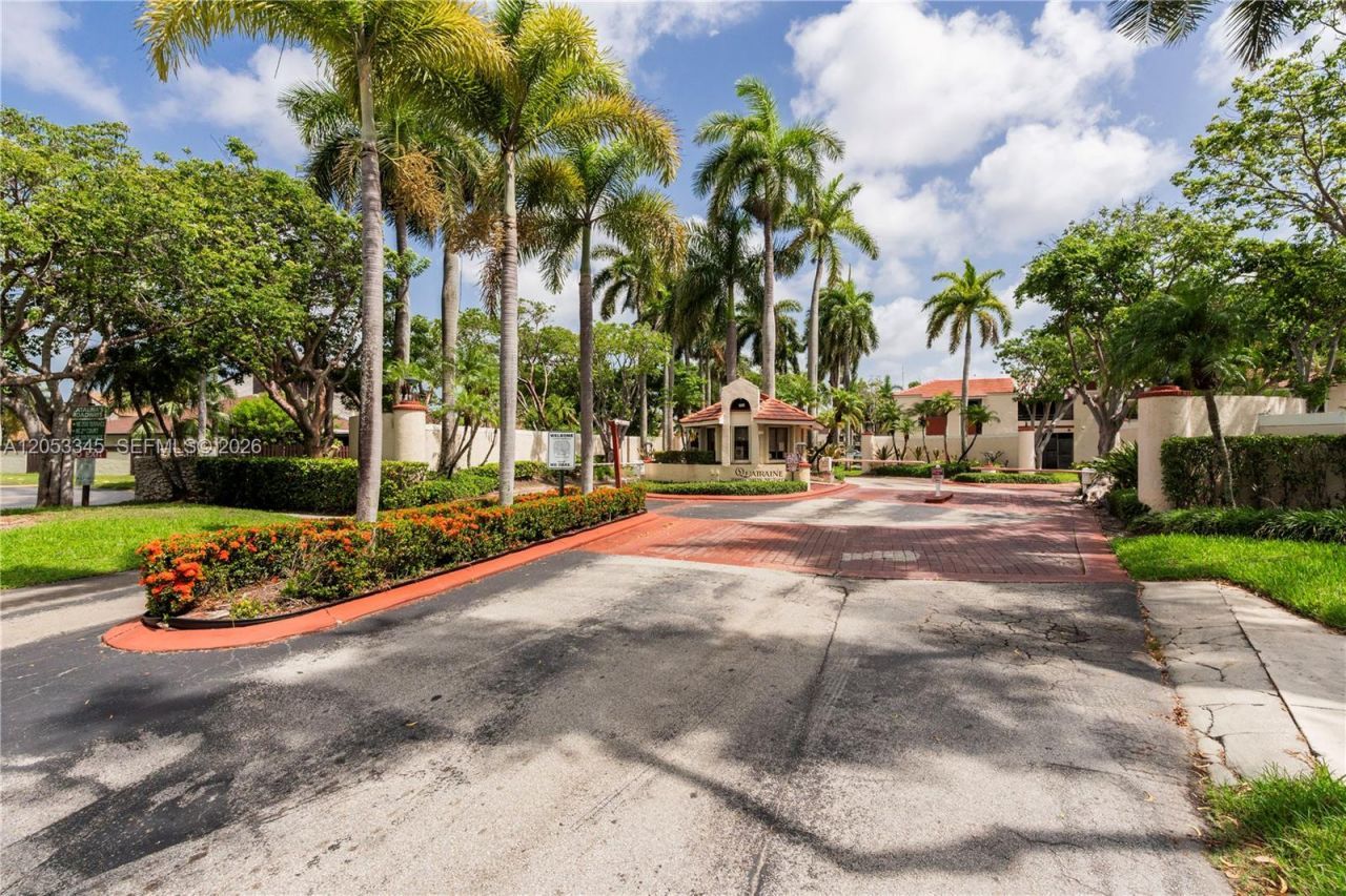20260 NE 3rd Ct , Unit 2, Miami, FL 33179 Photo