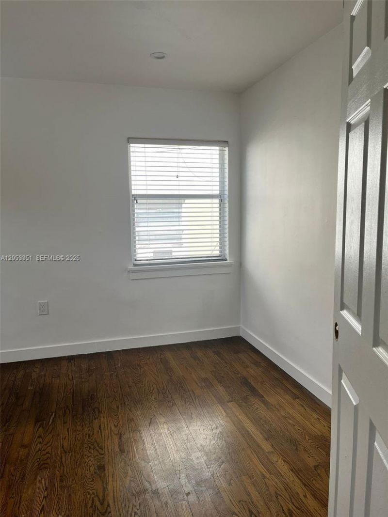 833 W 39th St , Unit 2, Miami Beach, FL 33140 Photo