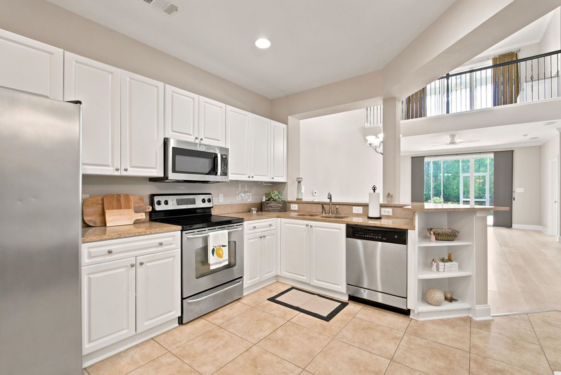 4488 Girvan Dr. Photo 12