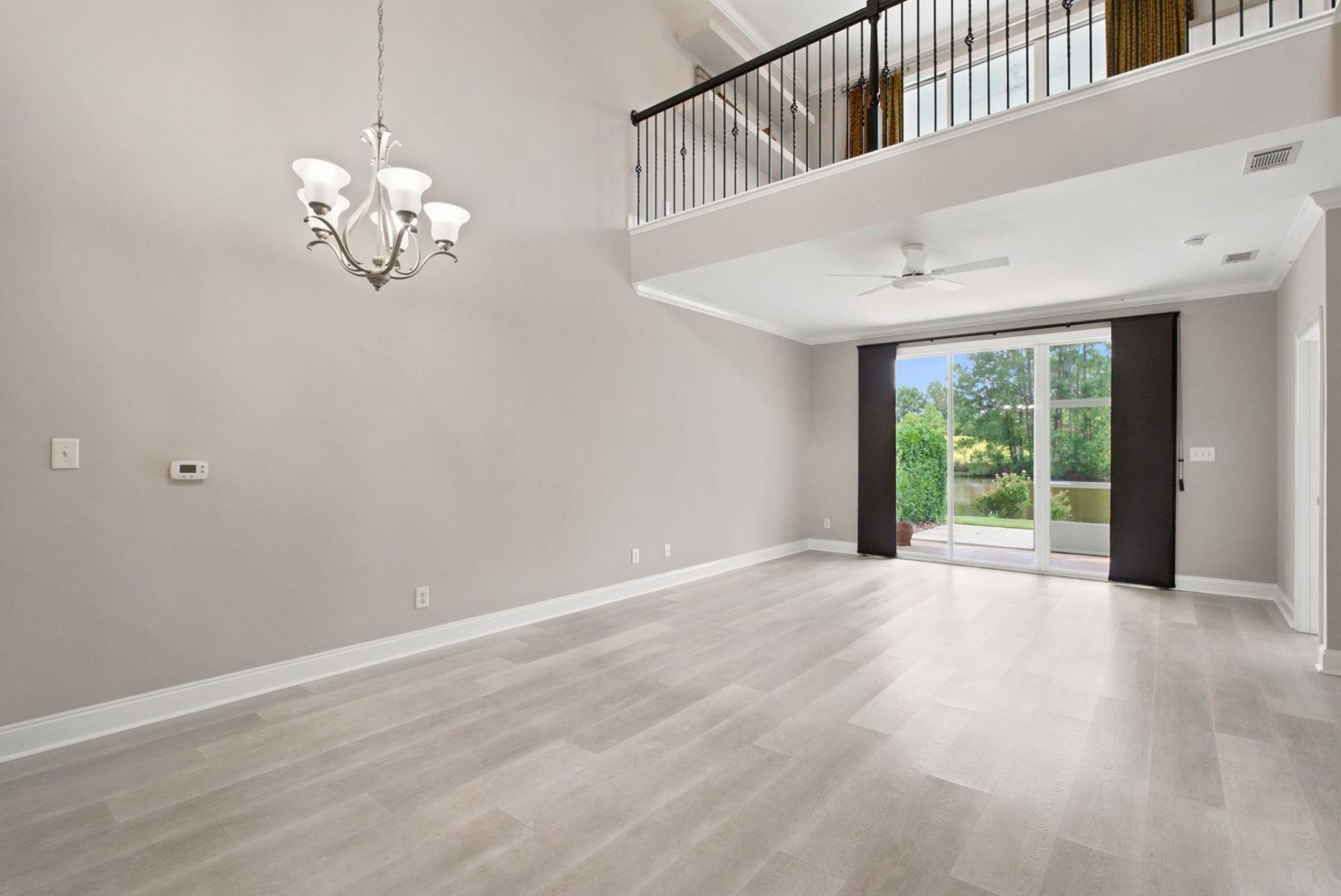 4488 Girvan Dr. Photo 17