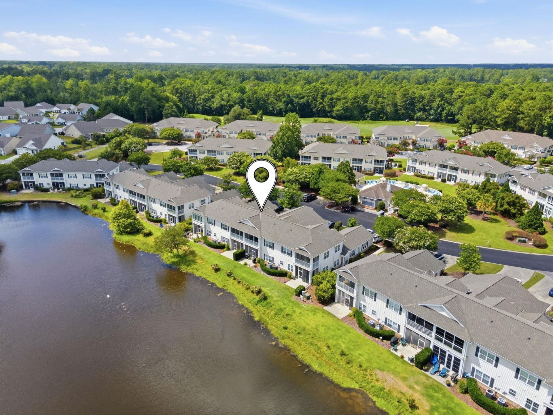 4488 Girvan Dr. Photo 4