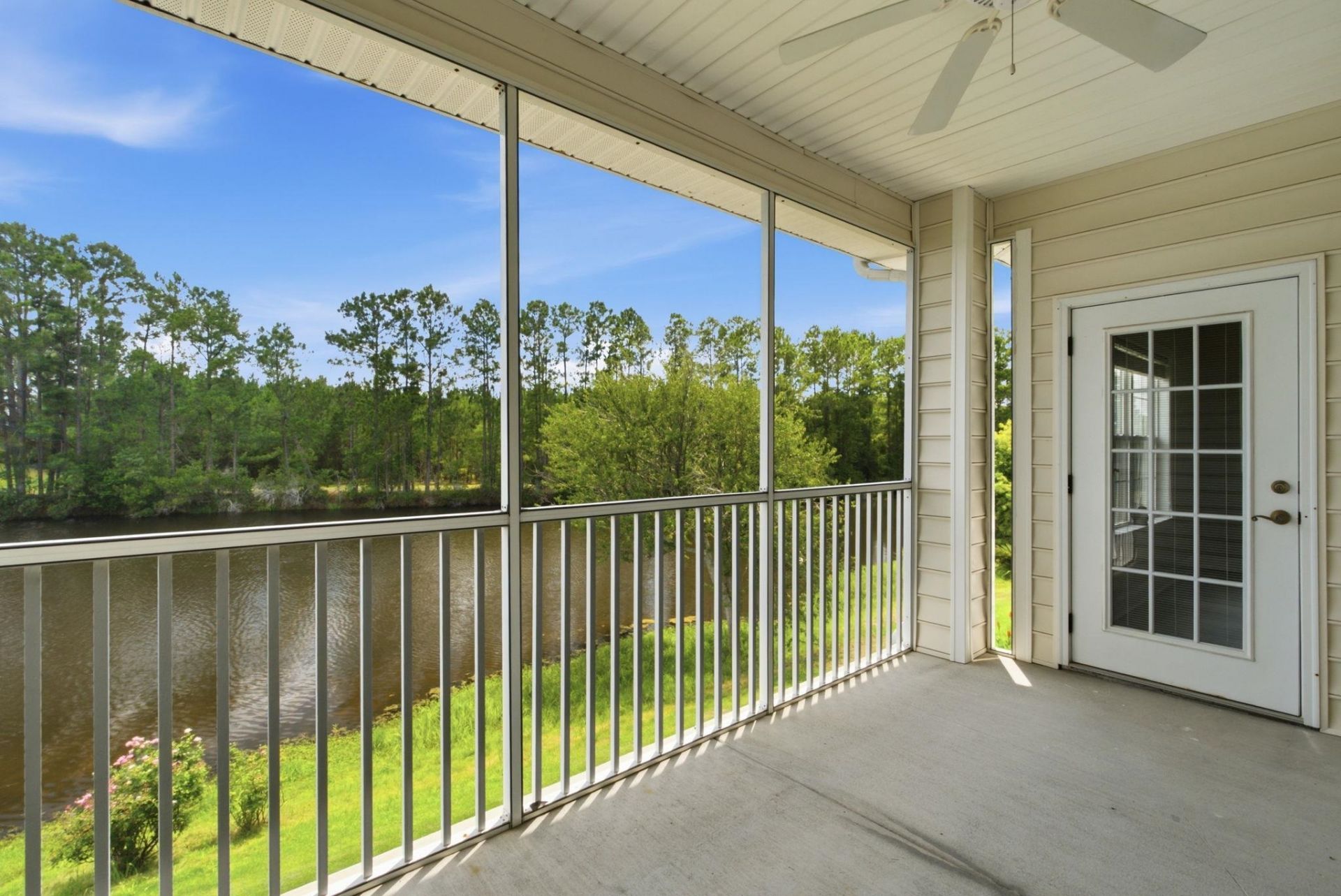 4488 Girvan Dr. Photo 48