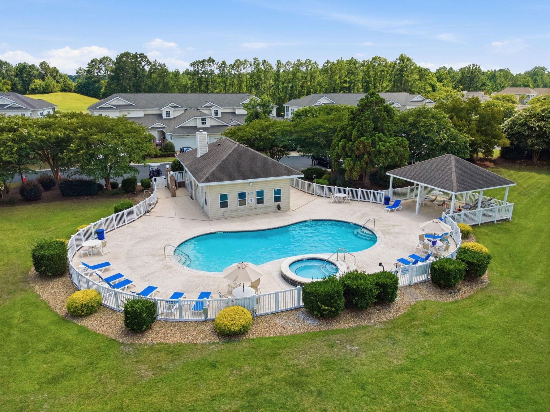 4488 Girvan Dr. Photo 55