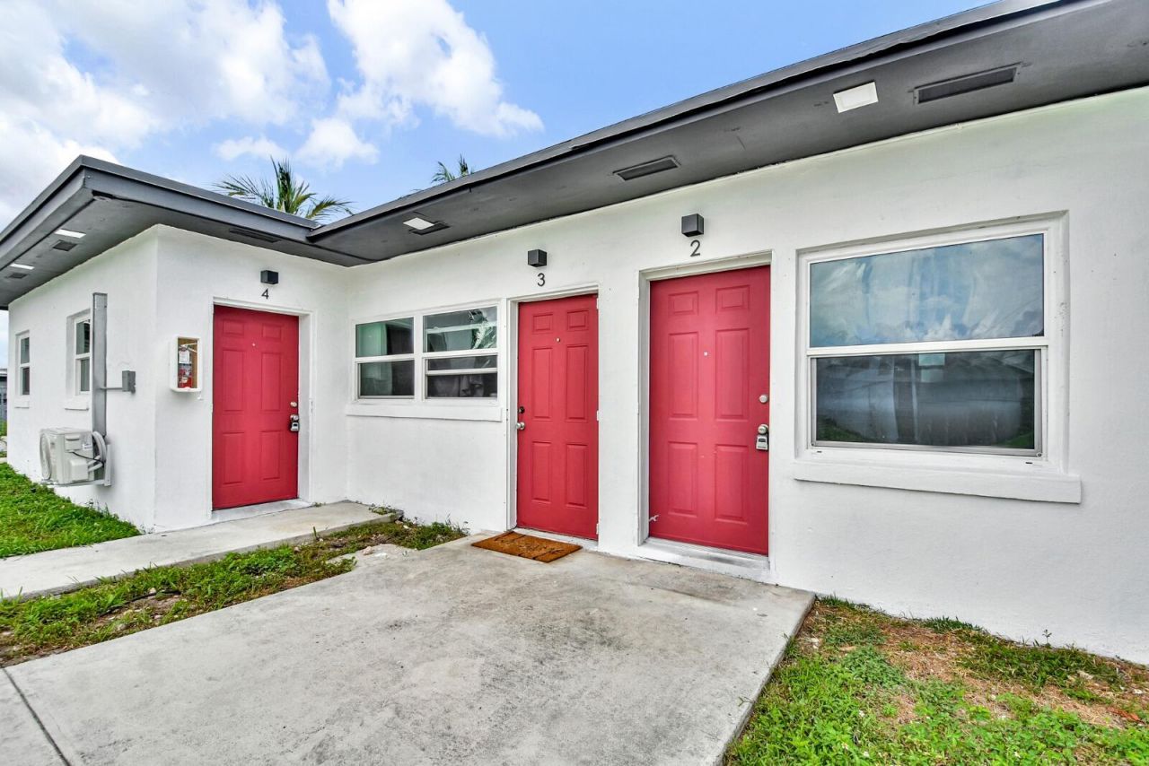 1725 NE 148th Street, Unit 5, Miami, FL 33181 Photo