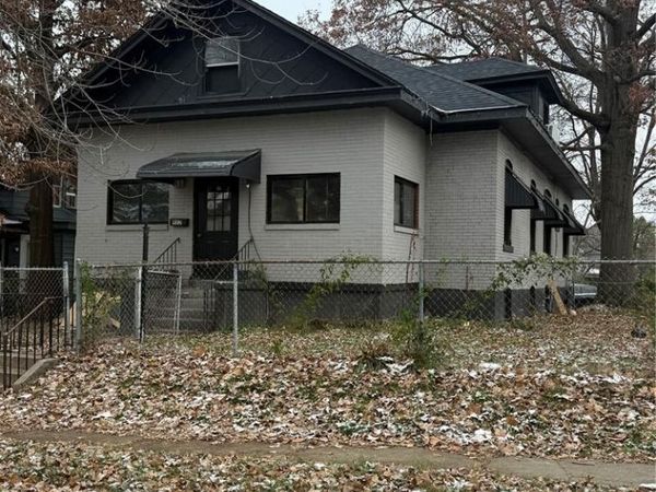 902 Jefferson Avenue , Cape Girardeau, MO 63703