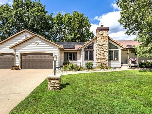 1053 Canary LANE, Onalaska, WI 54650