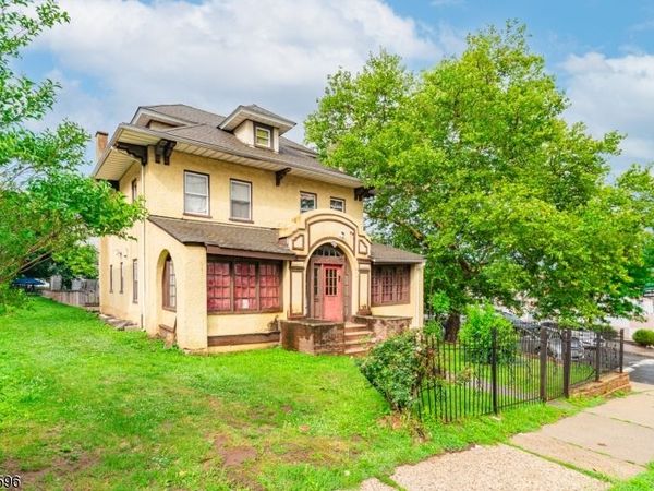 233 Meeker Ave, Newark, NJ 07112