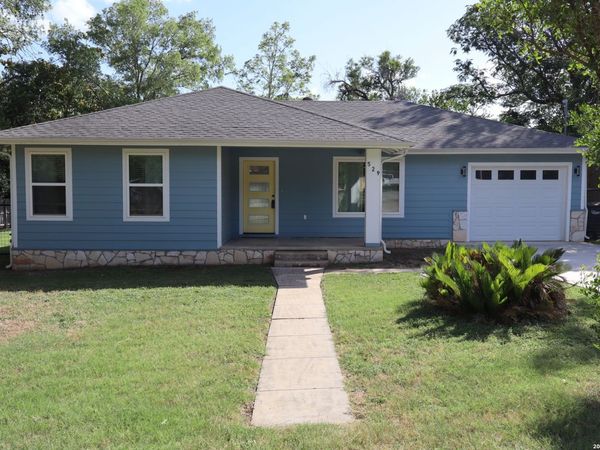 529 LAUREL LN, New Braunfels, TX 78130