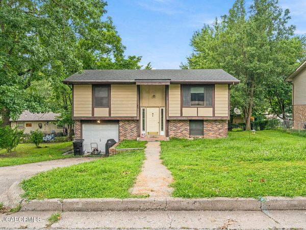 5020 SHADY LANE, Jefferson City, MO 65109