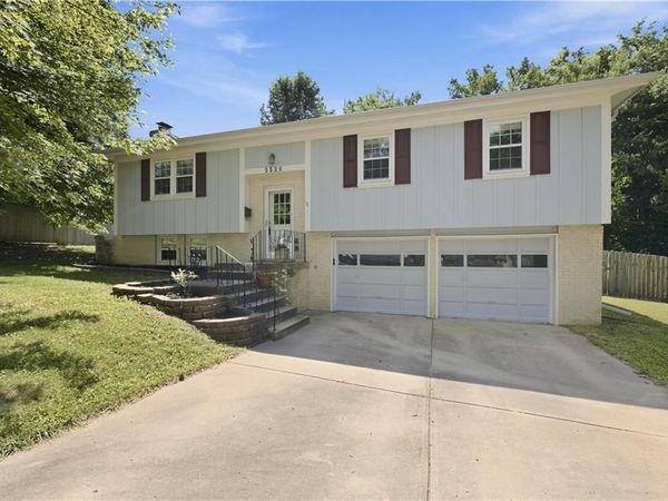 5526 STEARNS Street, Shawnee, KS 66203