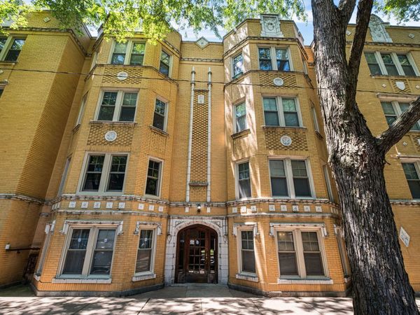 6452 N Bell Avenue , Unit 3, Chicago, IL 60645