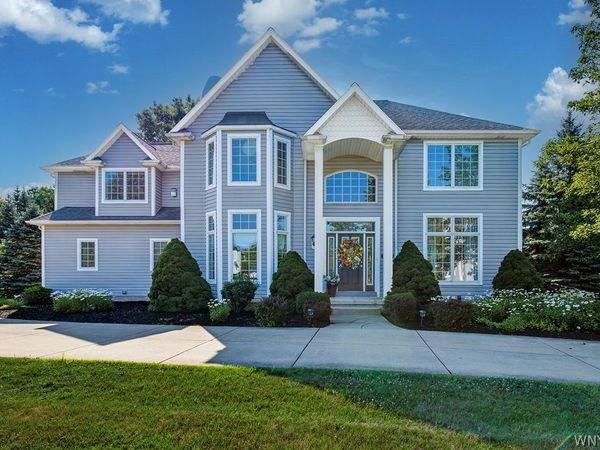 177 Promenade Lane, Buffalo, NY 14221