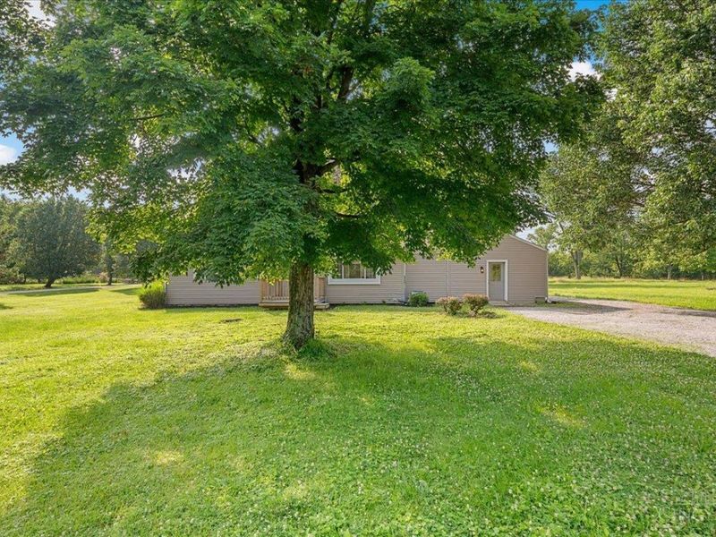 6699 Loveland Miamiville Road, Miami Twp, OH 45140 Photo 28