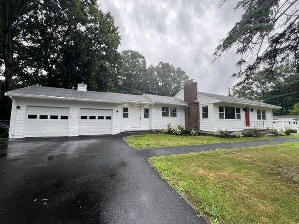 150 Goldsmith St, Littleton, MA 01460