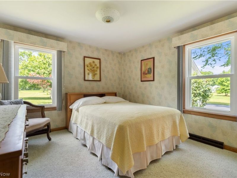 8463 Schubert Avenue NE, Alliance, OH 44601 Photo 22